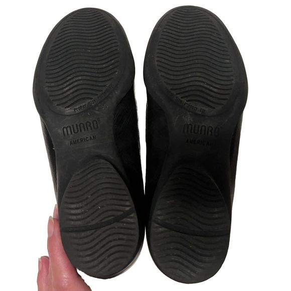 MUNRO American Brook M250088 Black Loafers Brown Snake Patent Leather Sz 7 W - Picture 7 of 11